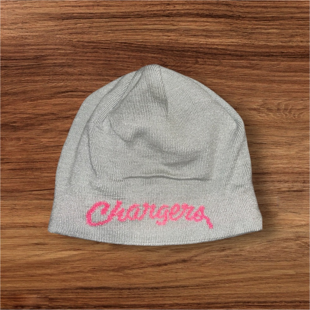 Reebok Los Angeles Chargers Official NFL Winter Beanie Reversible Woman’s